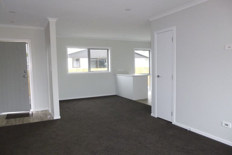 Photo of property in 14u6 Breckons Avenue, Nawton, Hamilton, 3200