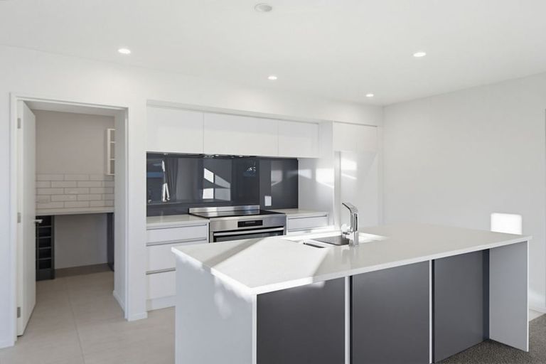 Photo of property in 4 Denton Street, Amberley, 7410