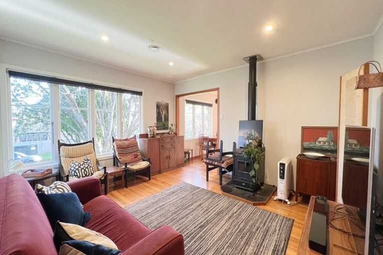 Photo of property in 63 Kervil Avenue, Te Atatu Peninsula, Auckland, 0610