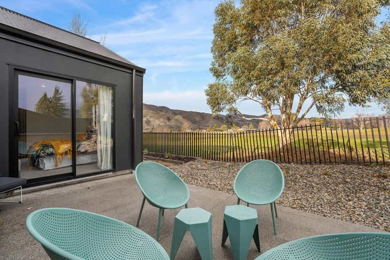 Photo of property in 37 Wallis Drive, Cromwell, 9310