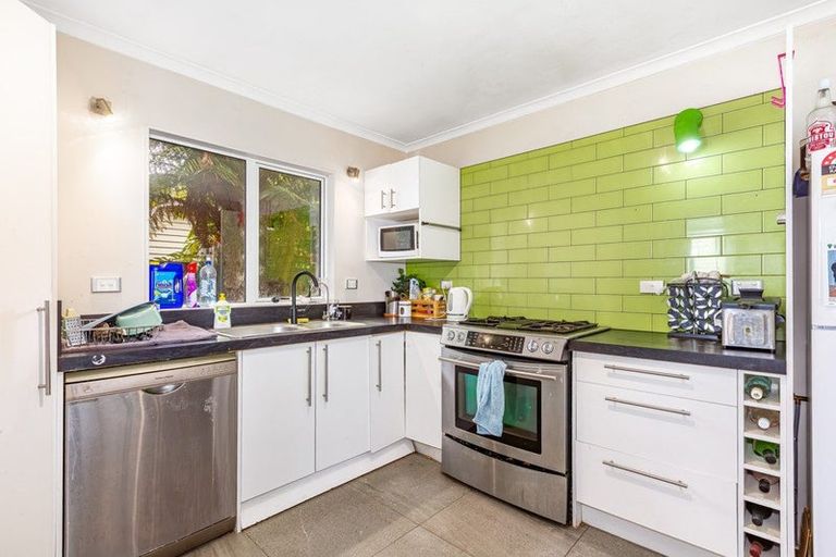 Photo of property in 22 Bridge Road, Birchville, Upper Hutt, 5018