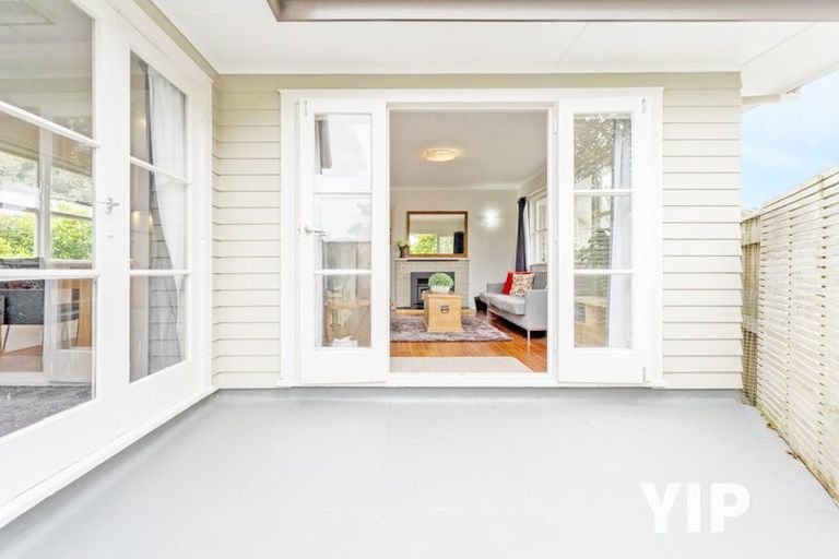 Photo of property in 7b Jay Street, Paparangi, Wellington, 6037