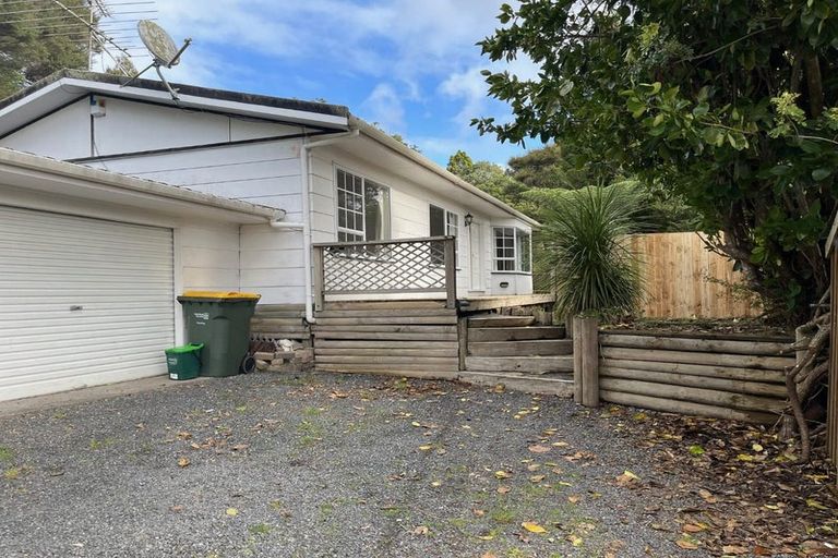 Photo of property in 57 Gatman Street, Birkdale, Auckland, 0626