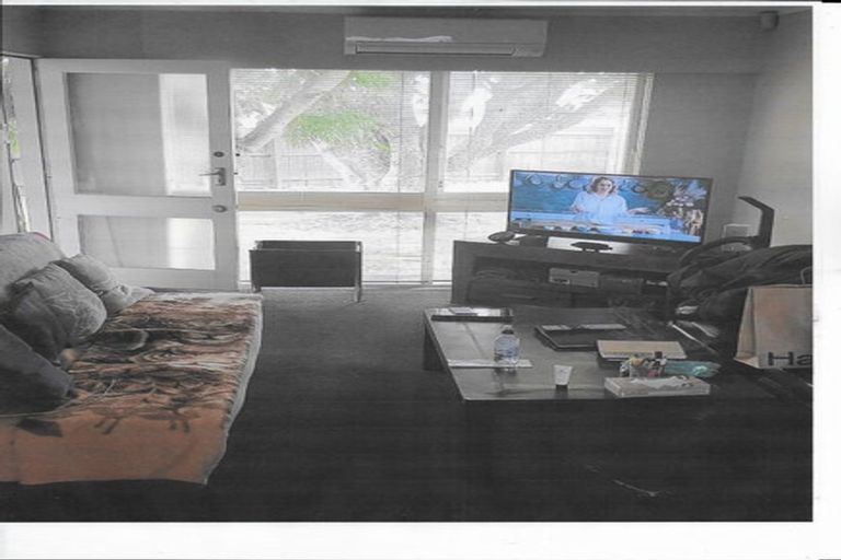 Photo of property in 68a Kenderdine Road, Papatoetoe, Auckland, 2025