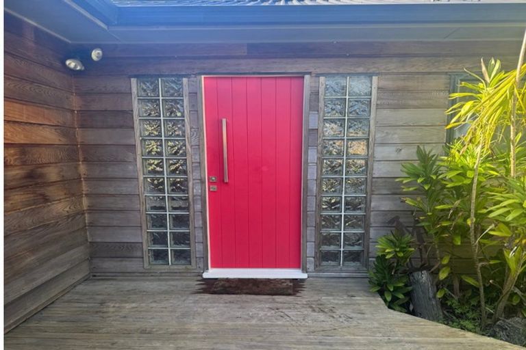 Photo of property in 2/35 Manuka Road, Bayview, Auckland, 0629