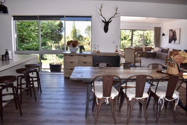 Photo of property in 1 Lakeside Terrace, Westport, 7892