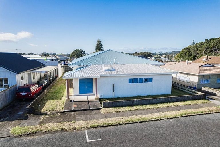 Photo of property in 17 Darnell Street, Fitzroy, New Plymouth, 4312