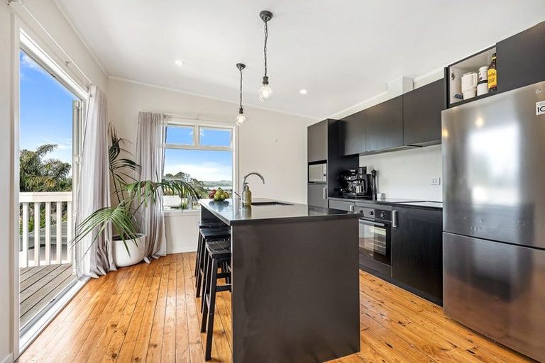 Photo of property in 8 James Mcleod Road, Shelly Beach, Helensville, 0874