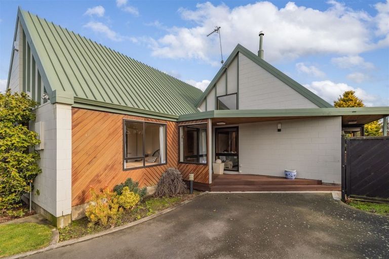 Photo of property in 233 New Brighton Road, Burwood, Christchurch, 8061