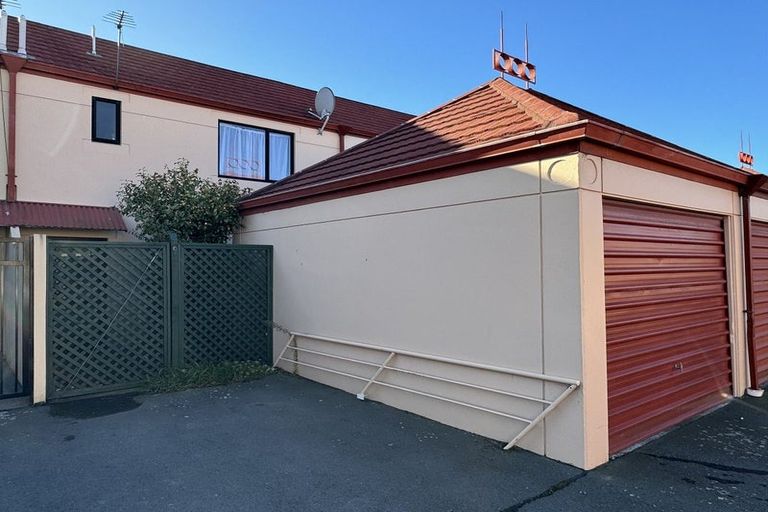 Photo of property in 42 Stanmore Road, Phillipstown, Christchurch, 8011