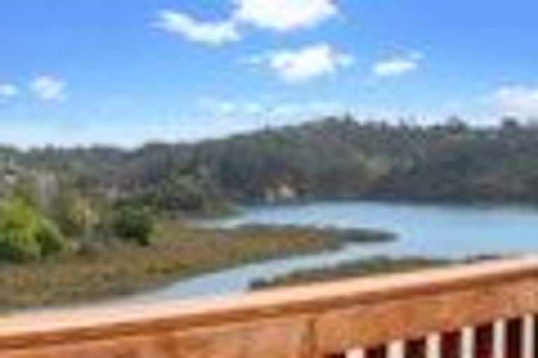 Photo of property in 82b Kittiwake Drive, Schnapper Rock, Auckland, 0632