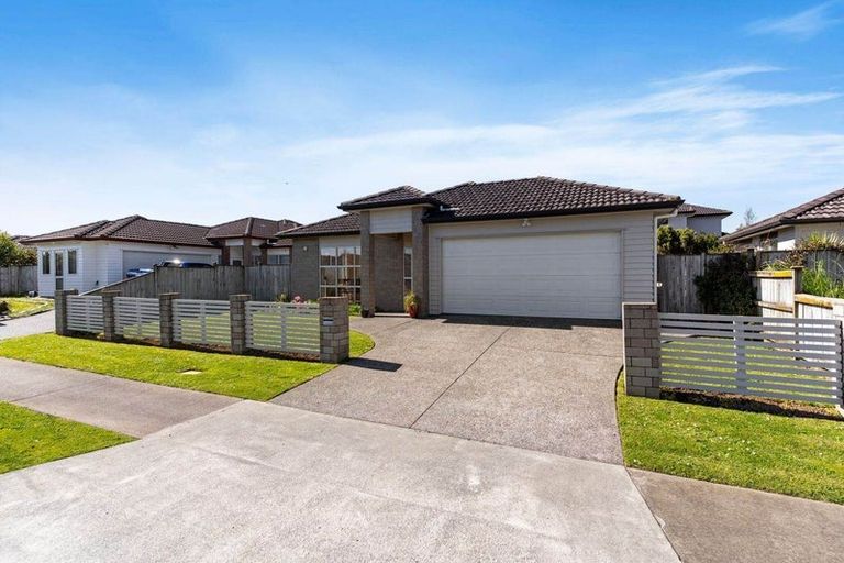 Photo of property in 13 Dromoland Drive, Flat Bush, Auckland, 2019