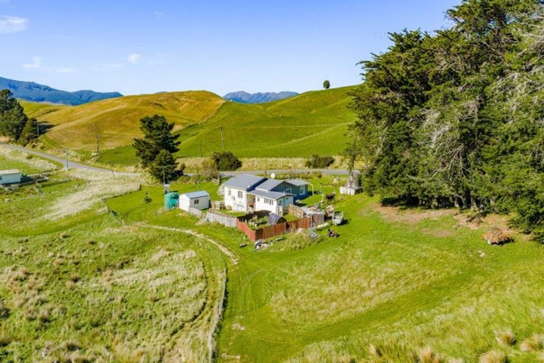 Photo of property in 147 Mangatuna Road, Weber, Dannevirke, 4970