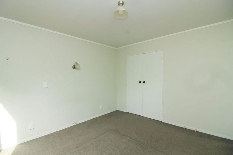 Photo of property in 67b Thurleigh Grove, Karori, Wellington, 6012