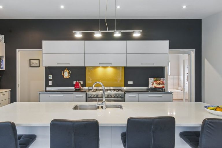 Photo of property in 48 Kotuku Drive, Paraparaumu Beach, Paraparaumu, 5032