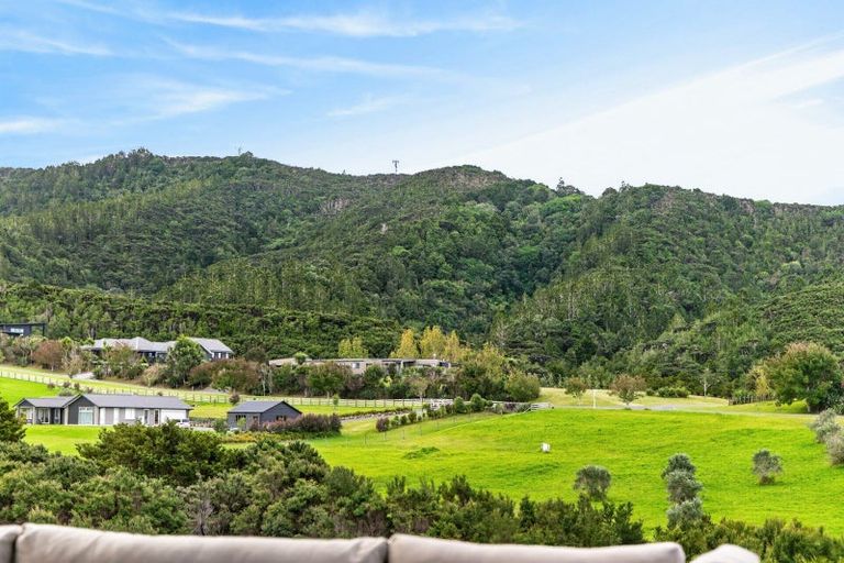 Photo of property in 10 Lakeview Lane, Mangawhai, 0573