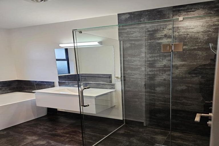 Photo of property in 5 Wilmers Road, Hornby, Christchurch, 8025