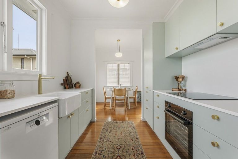 Photo of property in 24 Twelfth Avenue, Tauranga South, Tauranga, 3112