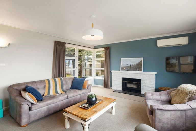 Photo of property in 4 Dover Road, St Andrews, Hamilton, 3200