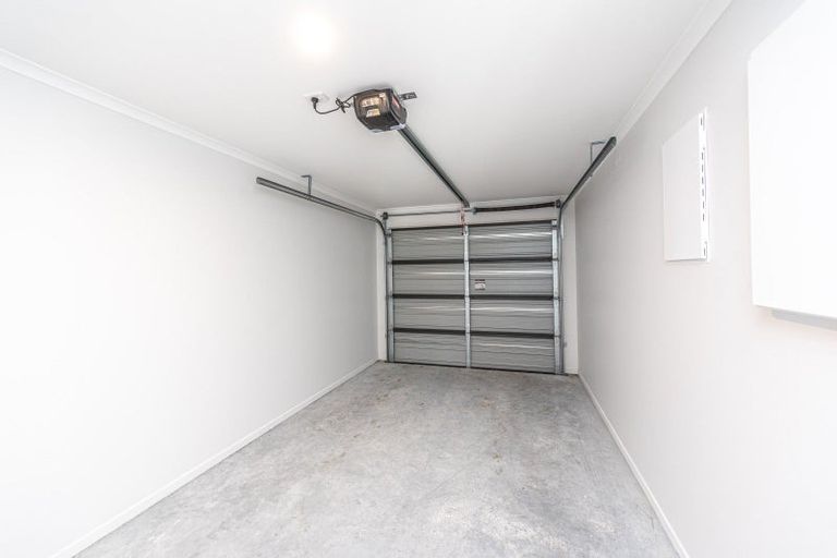 Photo of property in 6 Cross Street, Castlecliff, Wanganui, 4501