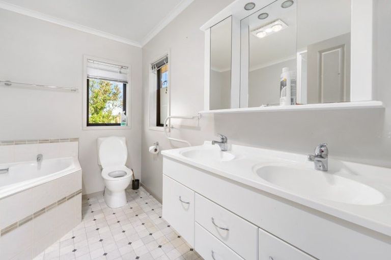 Photo of property in 65 Monteith Street, Halcombe, Feilding, 4779