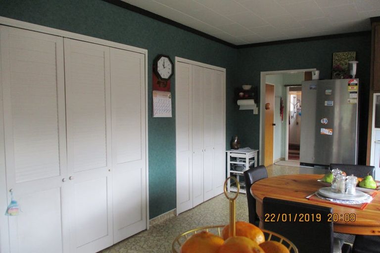 Photo of property in 117 Guy Street, Dannevirke, 4930