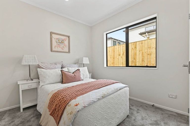 Photo of property in 8 Crossgar Road, Flat Bush, 2019