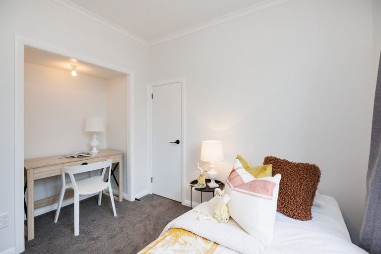 Photo of property in 6 Belvedere Crescent, Takaro, Palmerston North, 4412