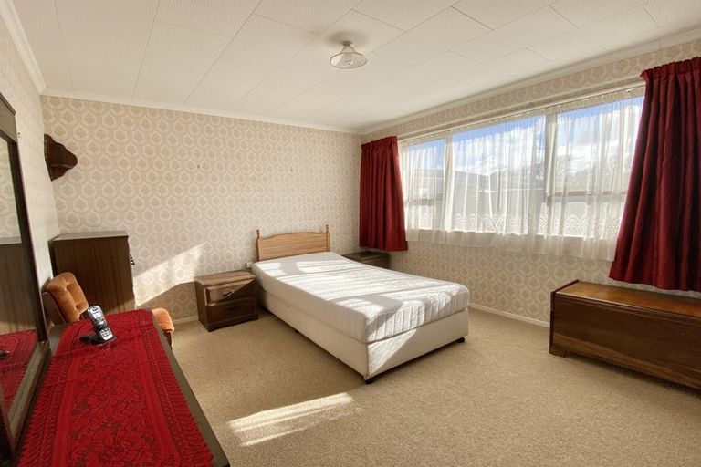 Photo of property in 195 Princes Street, Strathern, Invercargill, 9812