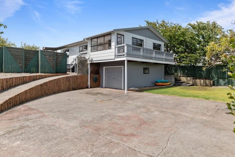 Photo of property in 20a Tahurangi Place, Spotswood, New Plymouth, 4310