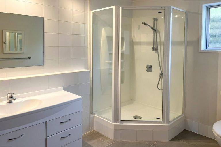 Photo of property in 76 Marellen Drive, Red Beach, 0932