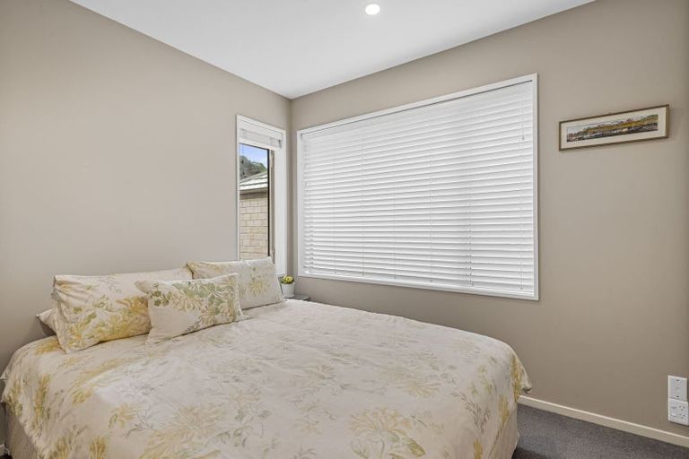 Photo of property in 19b Aratoro Place, Mount Pleasant, Christchurch, 8081