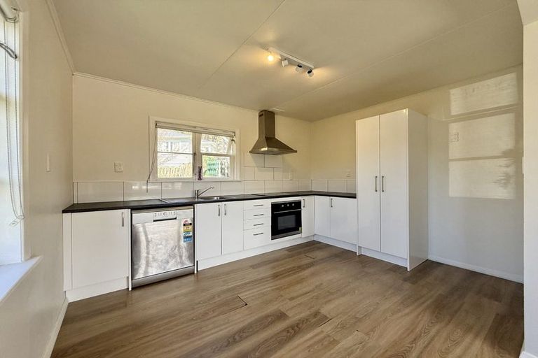 Photo of property in 17 Karaka Street, Wainuiomata, Lower Hutt, 5014