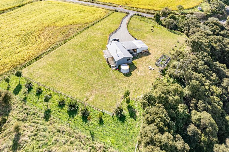 Photo of property in 1597 Turakina Valley Road, Marton, Whanganui, 4581