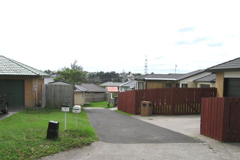 Photo of property in 5 Carling Avenue, Massey, Auckland, 0614