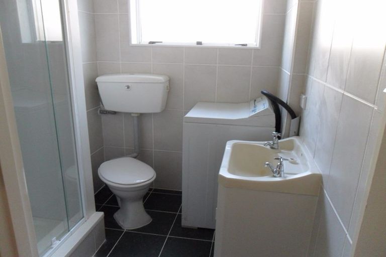 Photo of property in 280 Great South Road, Papakura, 2110