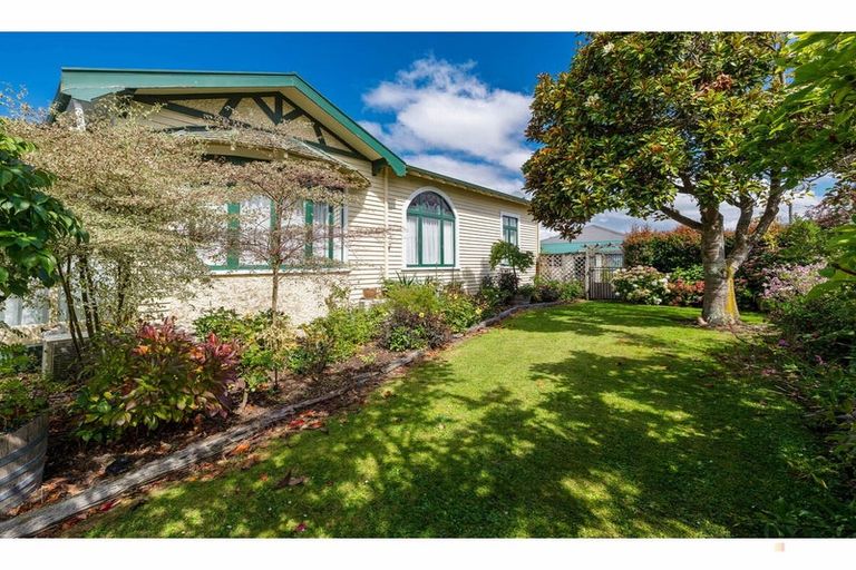 Photo of property in 17 Manse Street, Waimate, 7924