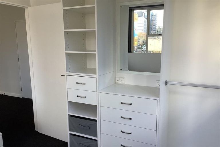 Photo of property in Regency Apartments, 2e/49 Manners Street, Te Aro, Wellington, 6011
