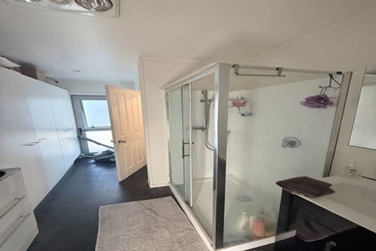 Photo of property in 99 Kitchener Road, Waiuku, 2123