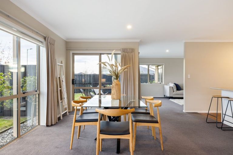 Photo of property in 30 Te Whenu Crescent, Marshland, Christchurch, 8083