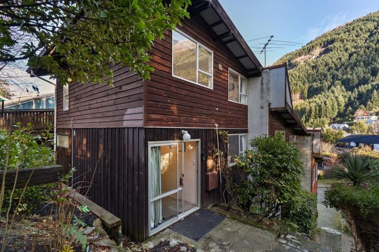 Photo of property in 255c Fernhill Road, Sunshine Bay, Queenstown, 9300
