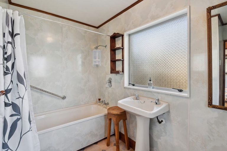 Photo of property in 4 Gavan Street, Cromwell, 9310