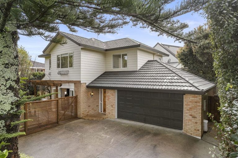Photo of property in 4 Vida Place, Howick, Auckland, 2014