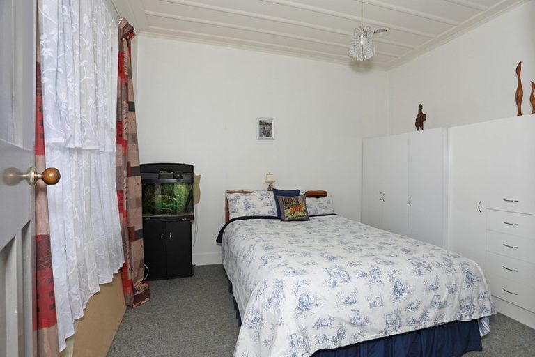 Photo of property in 10 Ngareta Street, Marton, 4710