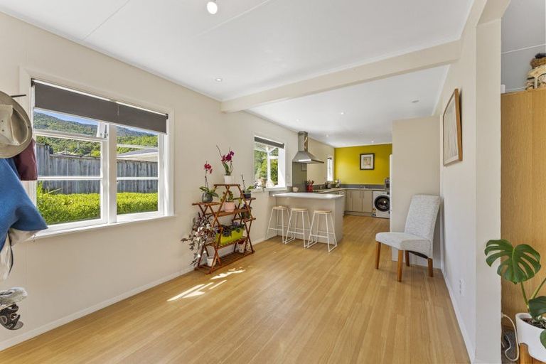 Photo of property in 113 Hine Road, Wainuiomata, Lower Hutt, 5014