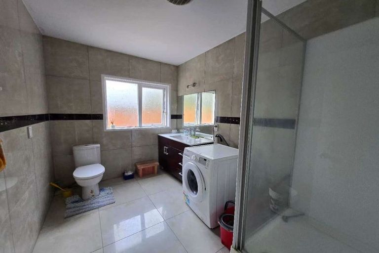 Photo of property in 3 Theodora Place, Mairangi Bay, Auckland, 0630