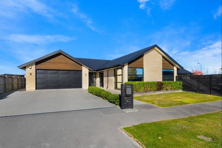 Photo of property in 15 Genoa Avenue, Rolleston, 7614