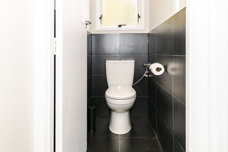 Photo of property in 6 Cherry Tree Place, Massey, Auckland, 0614