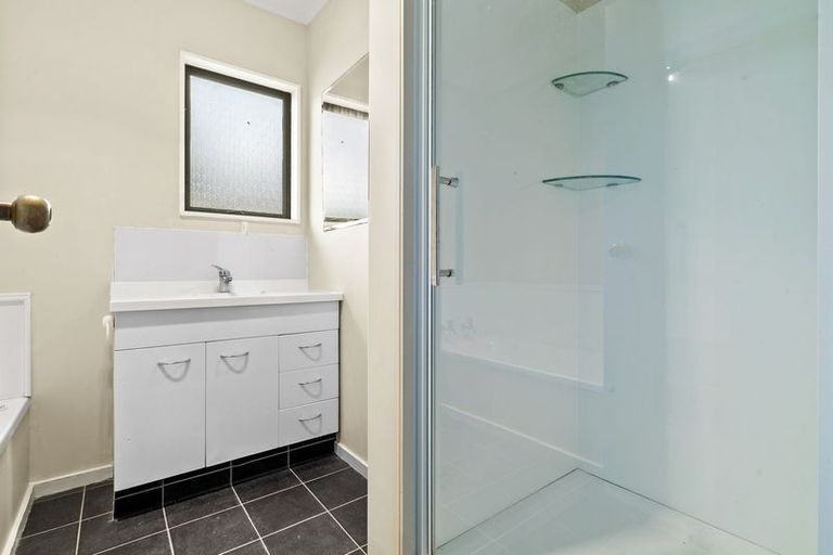 Photo of property in 49 Kath Henry Lane, Drury, 2113