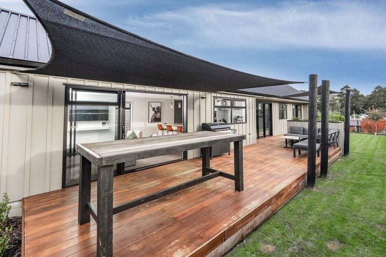 Photo of property in 64 Heathfield Drive, Mosgiel, 9024